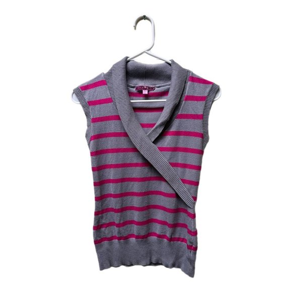 Derek Heart Gray and Pink Striped Sweater Vest, Medium, Pre-owned - Picture 1 of 4